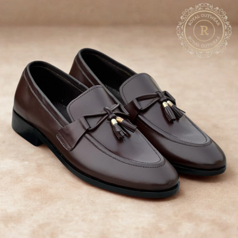 Mocassin homme cuir véritable à glands Royal Outwear noir et marron