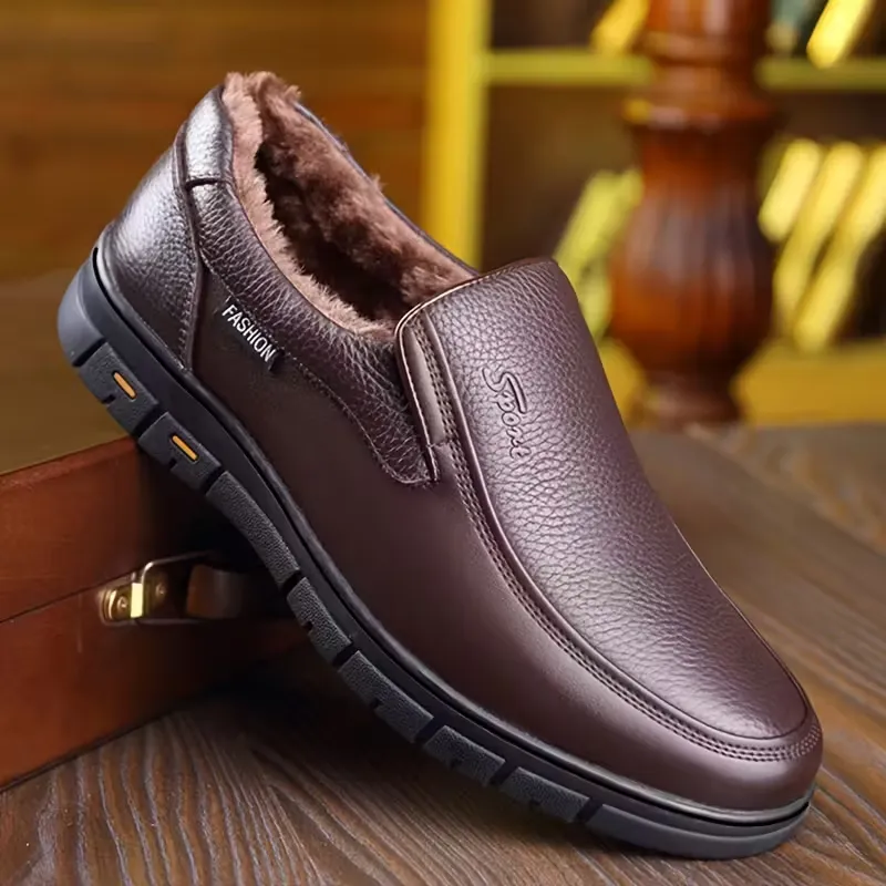 Mocassins homme hiver doublés en cuir grainé. Doublure chaude, confort premium et semelle antidérapante. Noir & Marron. Livraison rapide. Mocassins d’hiver pour homme en cuir marron avec doublure chaude et semelle souple