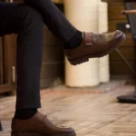 Mocassins à bride en cuir pour homme marron chocolat avec dessus