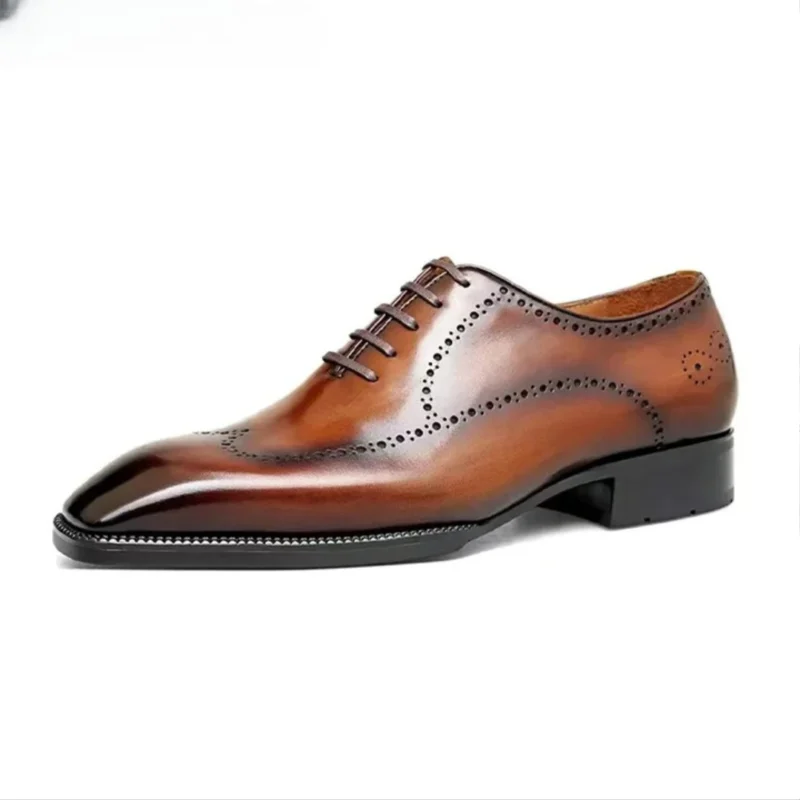 → Derbies brogue en cuir marron patiné pour homme – vue de profil
