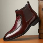 Bottines Chelsea en cuir bordeaux pour homme avec empiècement effet python