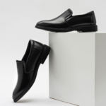 Chaussures cuir noir homme – finition élégante et haut de gamme.