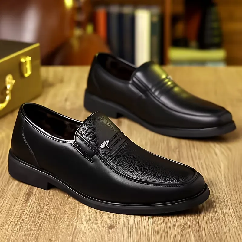 Mocassins en cuir noir pour homme, doublure chaude et finition grainée