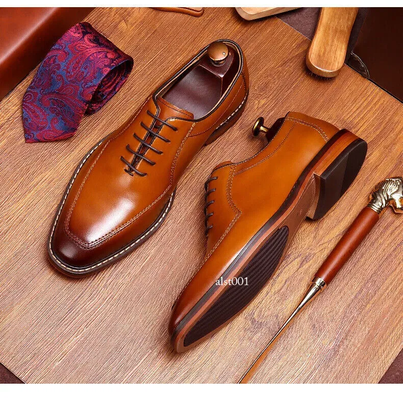 chaussures-cuir-marron-semelle Paire de chaussures marron en cuir véritable – vue d’ensemble