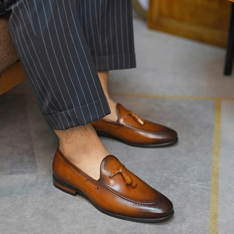mocassins-glands-cuir-003 Mocassins à glands en cuir pour homme –