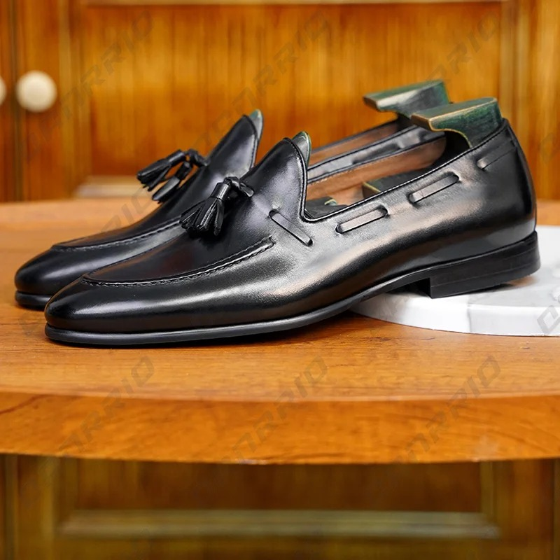 mocassins-glands-cuir-008 Mocassins à glands en cuir pour homme – NOIR